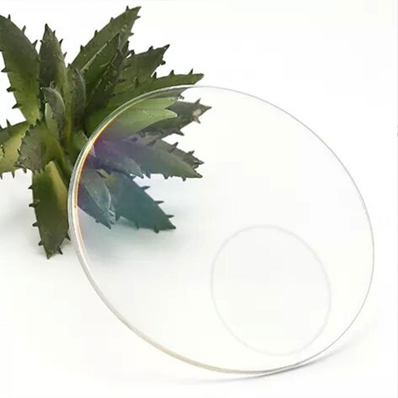 1.499 لنز دو کانونی گرد بالا