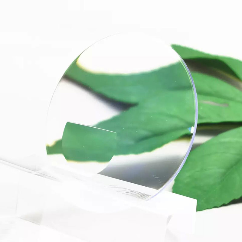 1.499 لنز دو کانونی تخت بالا