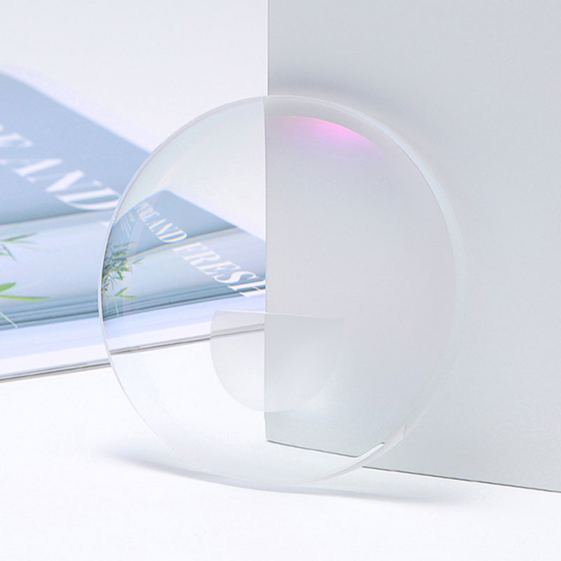 1.56 لنز دو کانونی تخت HMC