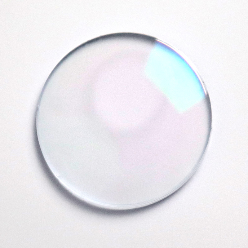 1.56 لنز دو کانونی دور بالا HMC