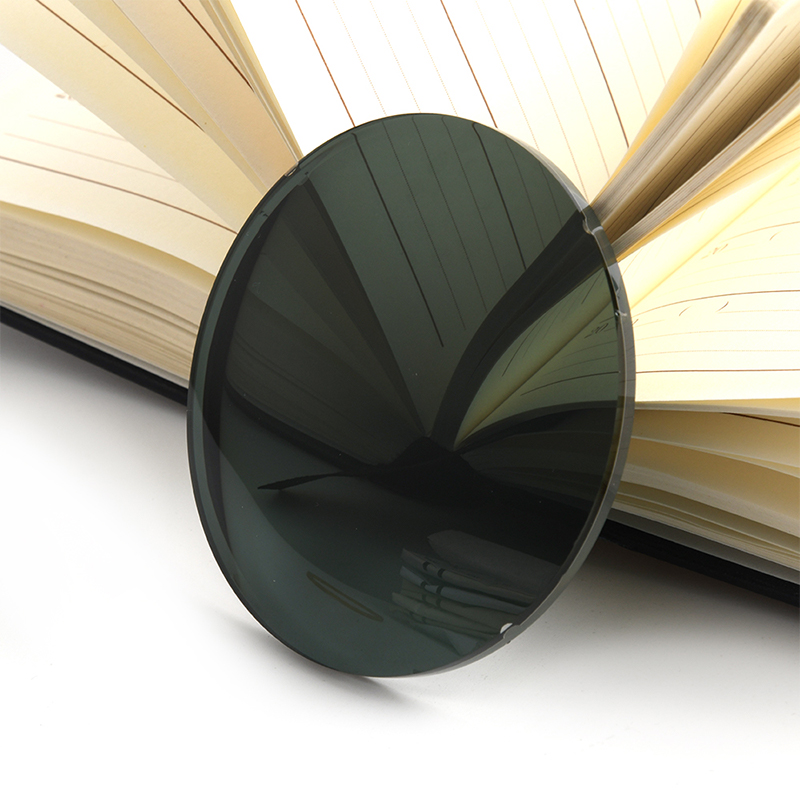 1.499 لنز پلاریزه