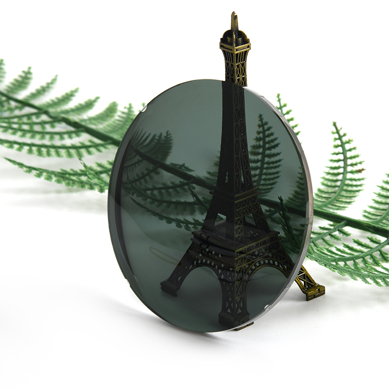 1.499 لنز پلاریزه