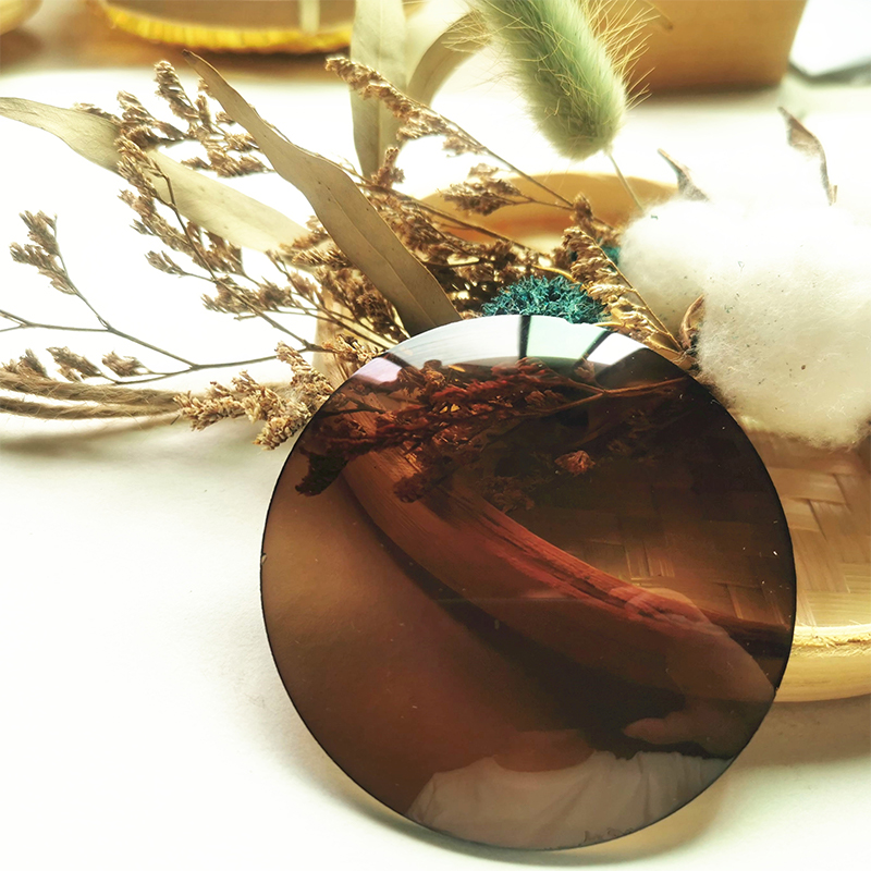 لنزهای پلاریزه 1.60